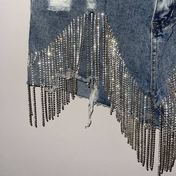 Windsor Rhinestone Denim Shorts size large - Picture 2 of 6
